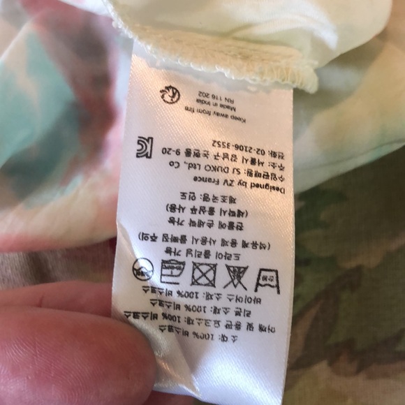 ZADIG & VOLTAIRE size Medium Popover Ethereal TieDye Round Hem Soft VNeck $289 - Picture 10 of 13